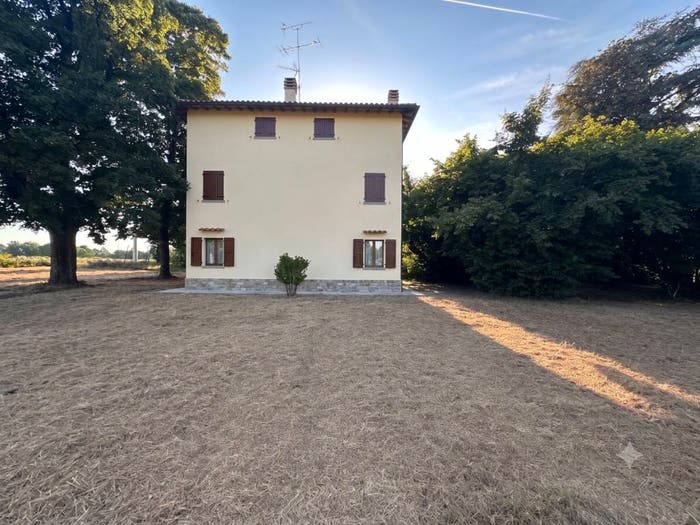 Casa quadrilocale in vendita in Strada Marzaglia, Cittanova Marzaglia, Modena