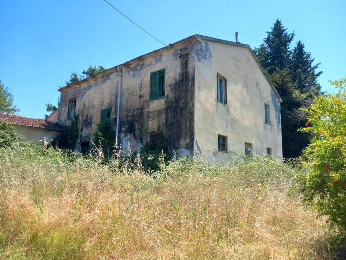 Appartamento con 6 locali in vendita in Via Fattoria del Lago, Monterotondo Marittimo