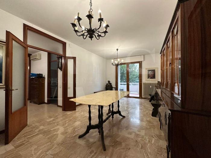 Appartamento quadrilocale in vendita in Via Giovanni Michelotti, Chiesanuova, Padova