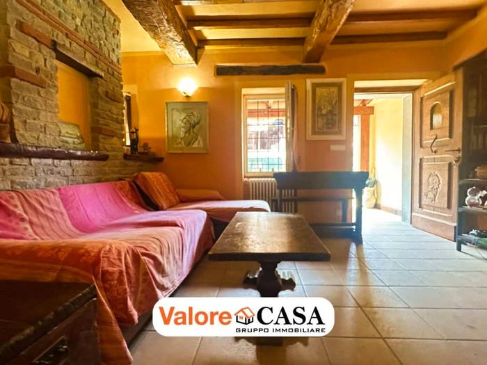Casa con 6 locali in vendita in Castelnuovo Bormida