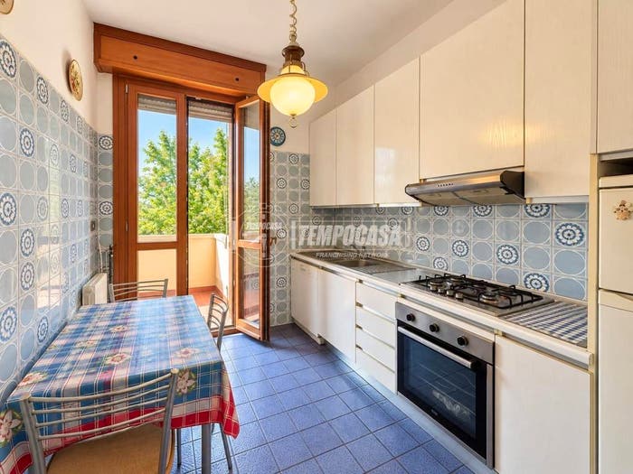 Appartamento con 5 locali in vendita in Via Vittoria, Santa Viola, Bologna