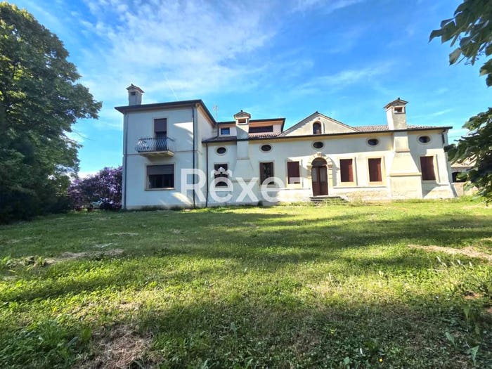 Casa con 6 locali in vendita in Via XXV Aprile, Guarda Veneta