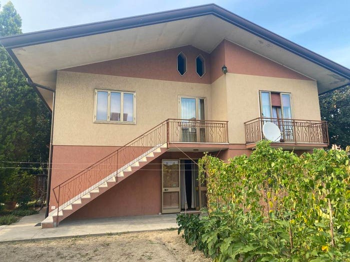Casa con 6 locali in vendita in Via Porara, Mirano Paese, Mirano