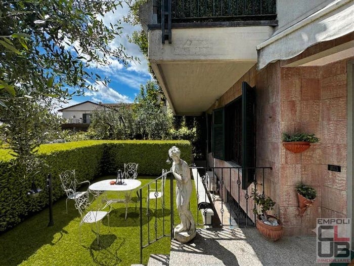 Appartamento con 6 locali in vendita in Via Campania, Serravalle Tinaia, Empoli