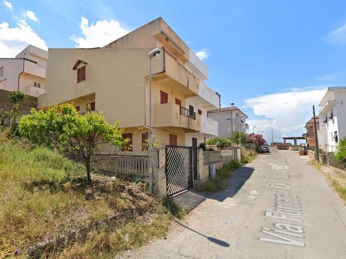 Casa quadrilocale in vendita in Via Fornara, Cariati