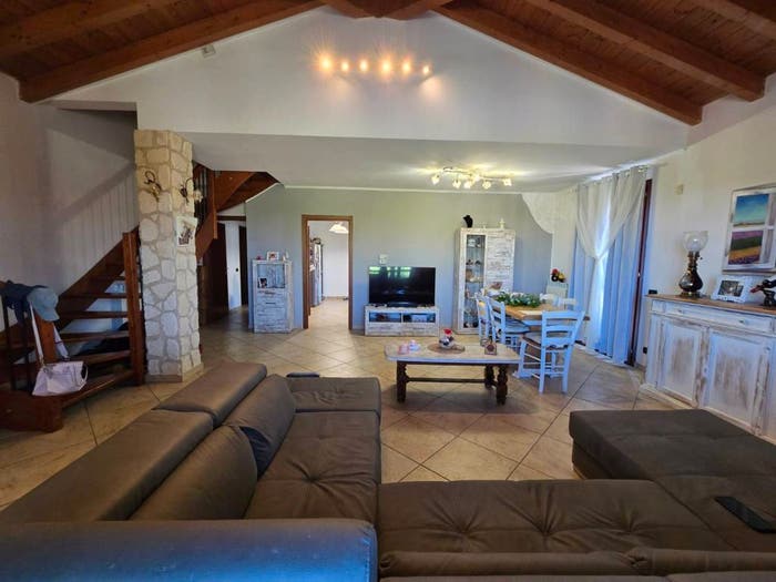 Casa in vendita in Via Case Nuove, Buttirago, Vistarino