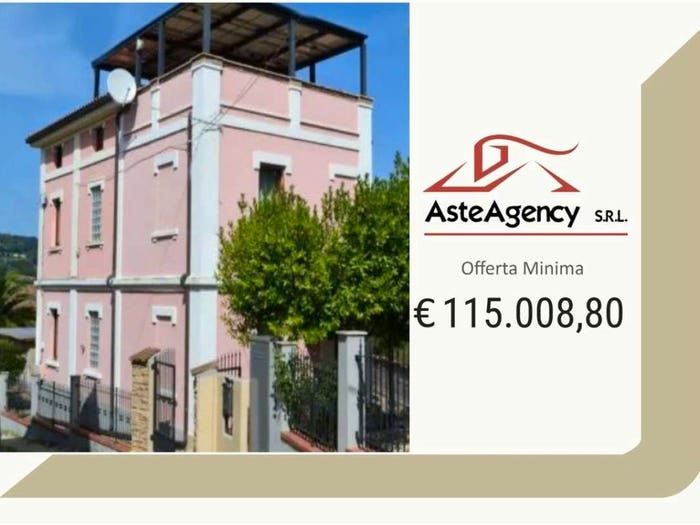 Appartamento con 6 locali in vendita in Montefiore dell'Aso Contrada dell'Aso, Centro, Montefiore dell'Aso