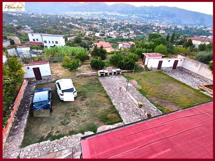 Casa con 6 locali in vendita in Via Vittorio Ziino, Olio di Lino, Palermo