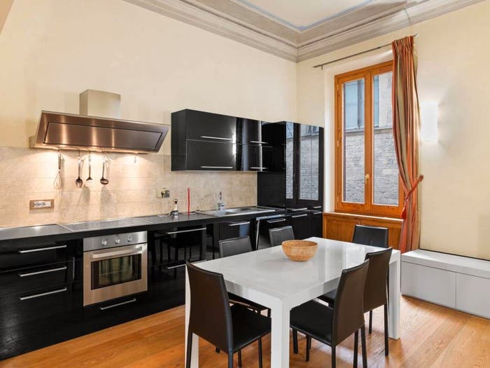 Appartamento con 6 locali in vendita in Piazza dei Mozzi, San Niccolò, Firenze