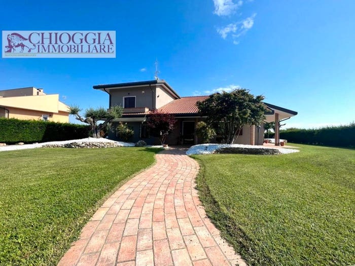 Casa con 5 locali in vendita in Via Sant'Antonino, Loreo