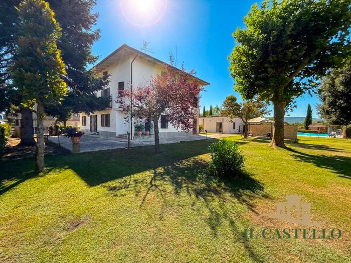 Casa con 6 locali in vendita in Via Pietro Vannucci, Centro, Panicale