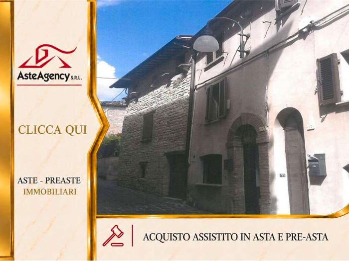 Appartamento con 5 locali in vendita in Via Ercole Ronconi, Centro, Sigillo