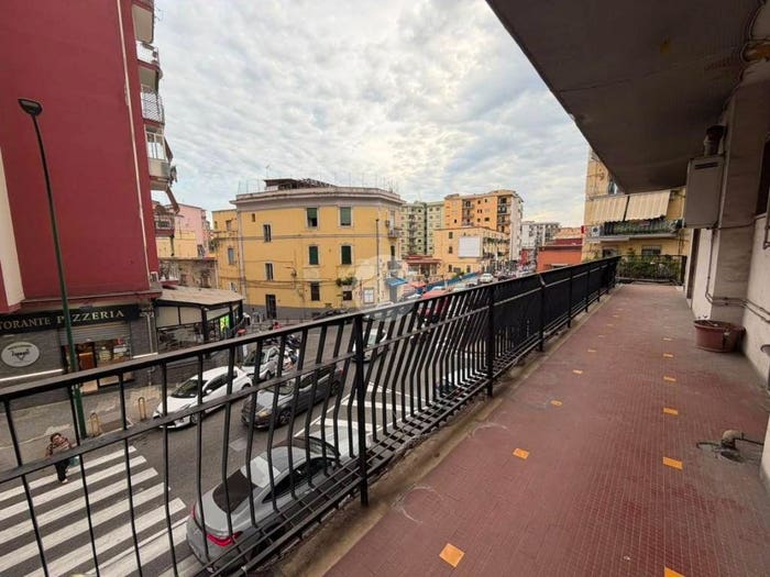Appartamento trilocale in vendita in Via Martini Simone, Arenella, Napoli