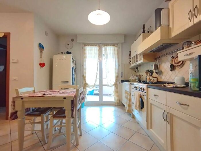Appartamento trilocale in vendita in Via Corrado Da Montemagno A, Centro, Quarrata