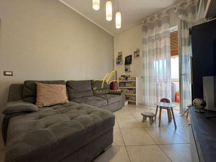 Appartamento quadrilocale in vendita in Via P A del Corona, Cisternone, Livorno