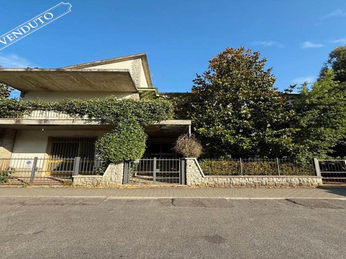 Casa con 6 locali in vendita in Pza dei Macelli, Centro, Certaldo