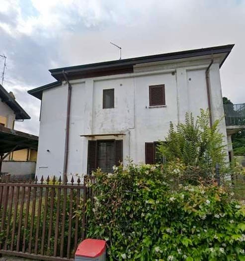Appartamento quadrilocale in vendita in Via Francesco Baracca, Centro, Gambolò