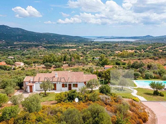 Casa con 5 locali in vendita in Cugnana Olbia, Cugnana, Olbia