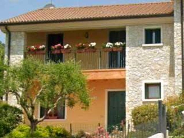 Casa con 6 locali in vendita in via san francesco, Centro, Farra di Soligo