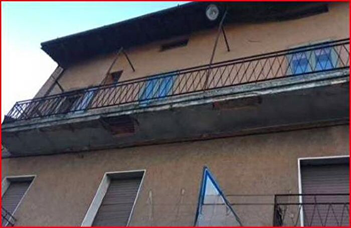 Appartamento trilocale in vendita in Via Vallecamonica n Brescia BS Brescia BS, Villaggio Badia, Brescia
