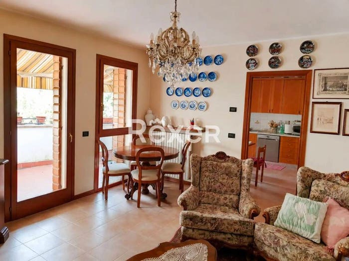 Appartamento trilocale in vendita in Via Umberto I, Centro, Casalserugo
