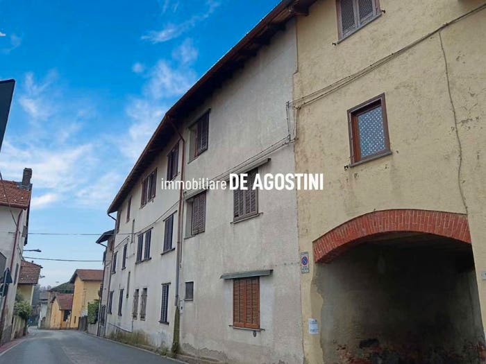 Appartamento quadrilocale in vendita in via Montriolo, Revislate, GatticoVeruno