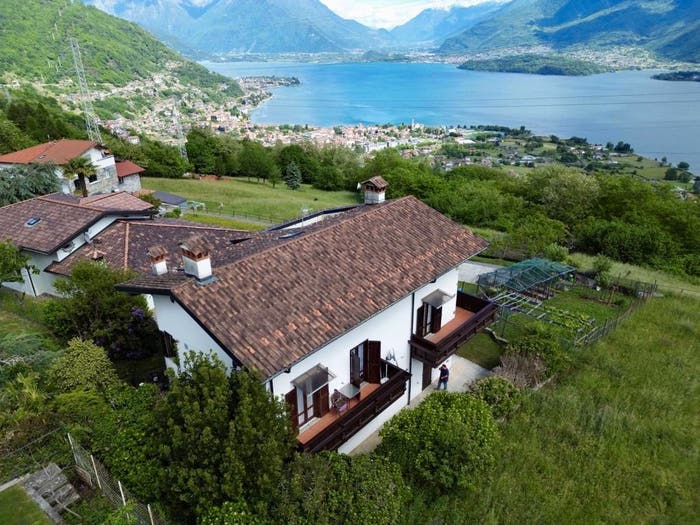 Casa con 6 locali in vendita in Via Cianott, Centro, Stazzona