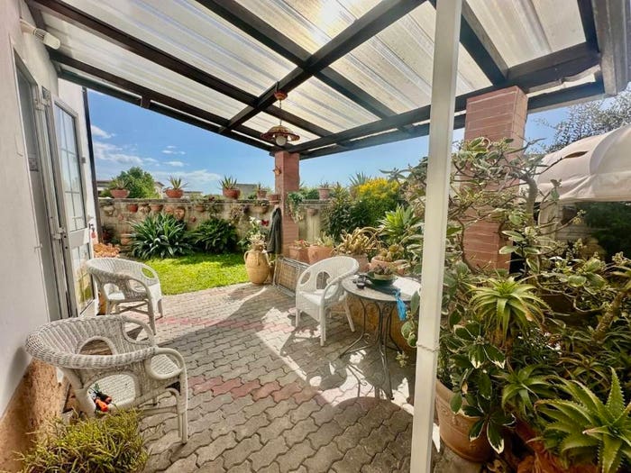Casa quadrilocale in vendita in Via Vecchia Candia, Castagnola, Massa