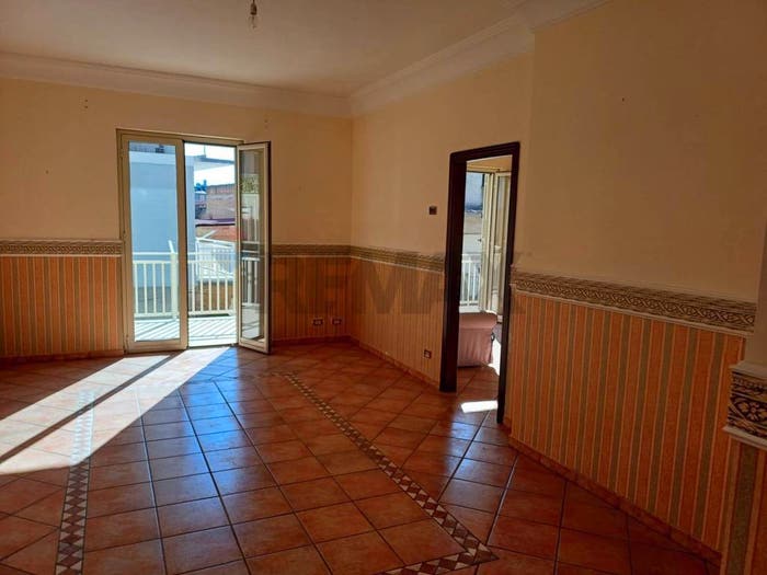 Appartamento con 6 locali in vendita in Via Leon Battista Alberti, Favara
