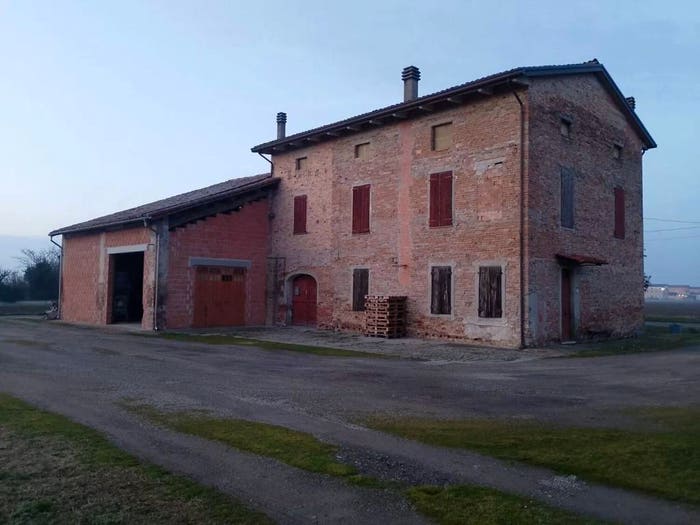 Casa con 6 locali in vendita in Roncole, Roncole Verdi, Busseto