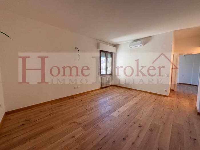 Appartamento bilocale in vendita in Via Della Villa Demidoff, Novoli, Firenze