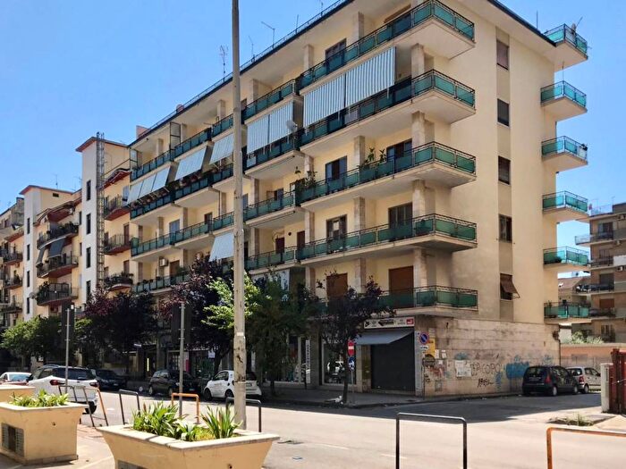 Appartamento quadrilocale in vendita in Via Unità Italiana, Ferrarecce Università, Caserta