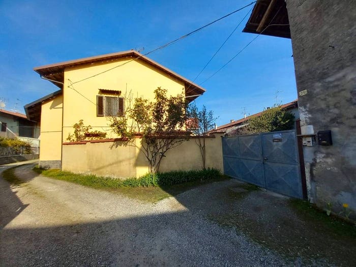 Casa quadrilocale in vendita in Via Rondissone, Tonengo Casale, Mazzè