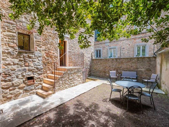 Appartamento quadrilocale in vendita in Via Ghibellina, Centro, Cortona