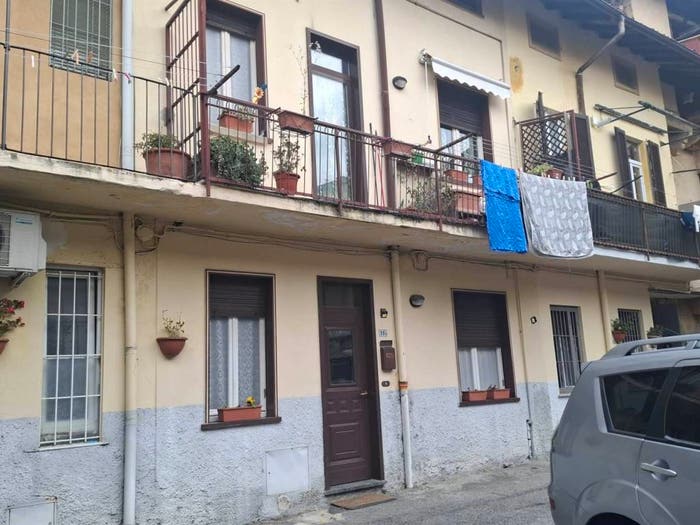 Appartamento trilocale in vendita in via garibaldi, Centro, Barzanò
