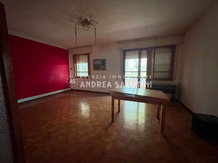 Appartamento con 6 locali in vendita in Villaggi Bellaria, Pontedera