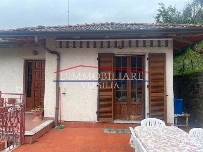 Casa con 5 locali in vendita in Via Gasparo Venturini, Centro, Massa