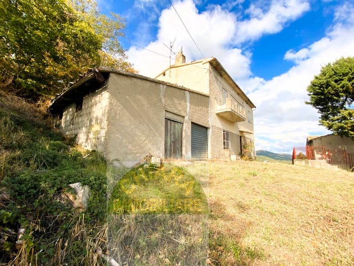 Casa con 6 locali in vendita in Contrada Crocegrossa, Palmoli