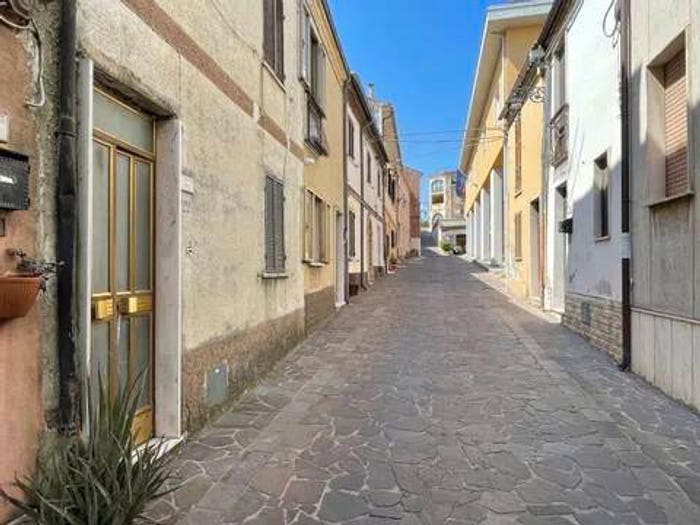 Casa con 5 locali in vendita in Corso Umberto, Vacri
