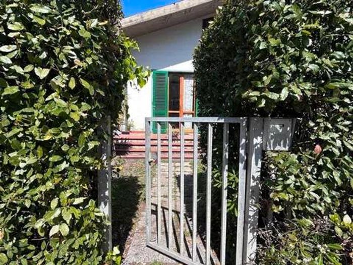 Appartamento trilocale in vendita in Via Pisorno, Tirrenia, Pisa