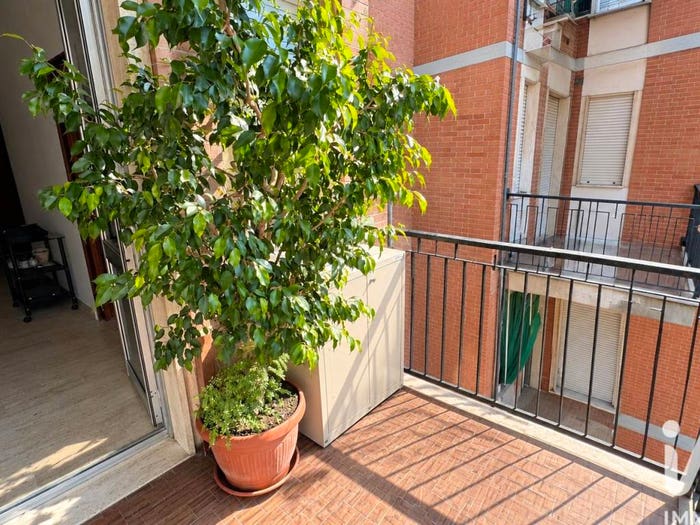 Appartamento trilocale in vendita in Via michelangelo, Borghetto Santo Spirito