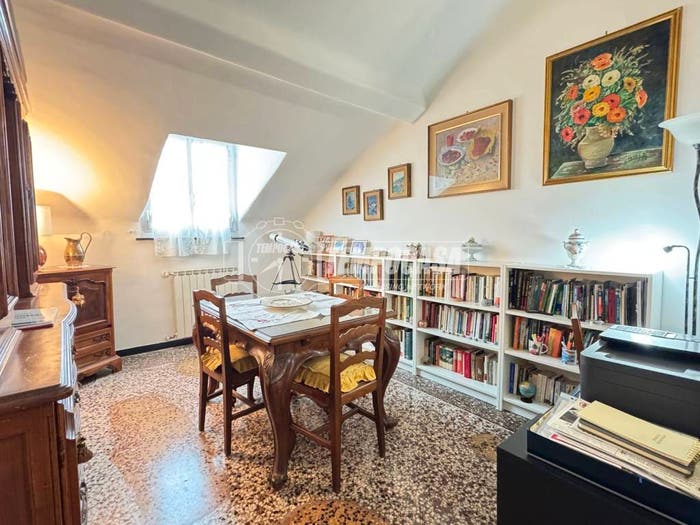 Appartamento con 5 locali in vendita in Piazza Paolo da Novi, Foce, Genova