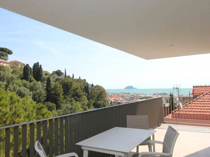 Casa trilocale in vendita in Via Luigi Borri, Fenarina Via Neghelli Collina di Ponente, Alassio