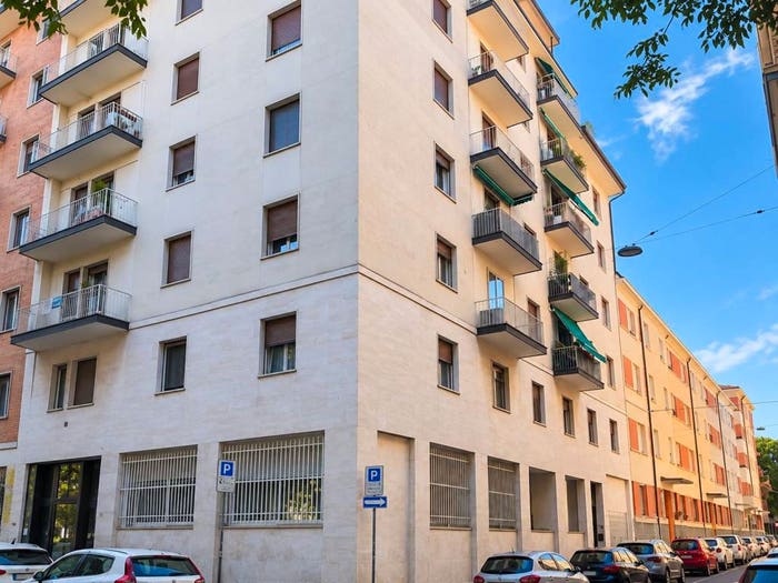 Appartamento trilocale in vendita in Via Annibale Ranuzzi, Saffi, Bologna