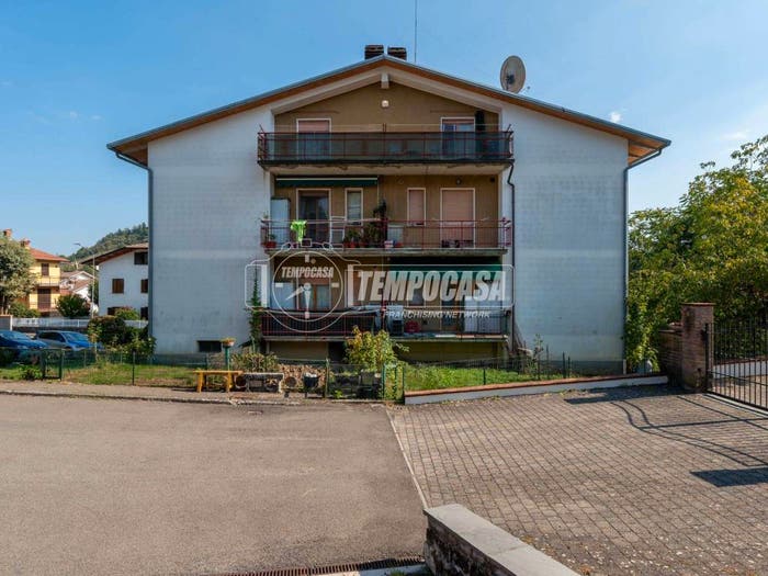 Appartamento bilocale in vendita in Via Casoletta, Castelnovo Ne' Monti