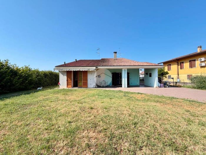 Casa con 6 locali in vendita in Via san francesco, Quinzanello, Dello