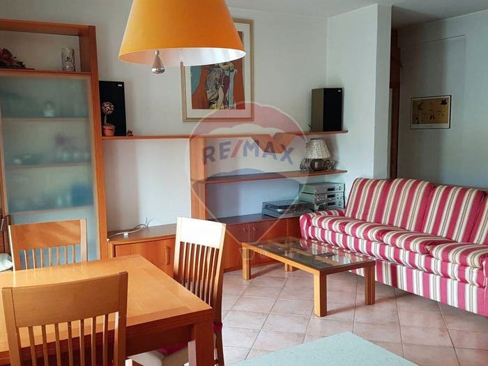 Appartamento trilocale in vendita in Via Feltre, Centro, Belluno