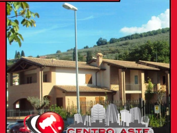 Appartamento con 6 locali in vendita in Via Narni Matigge PG Italia, Matigge, Trevi