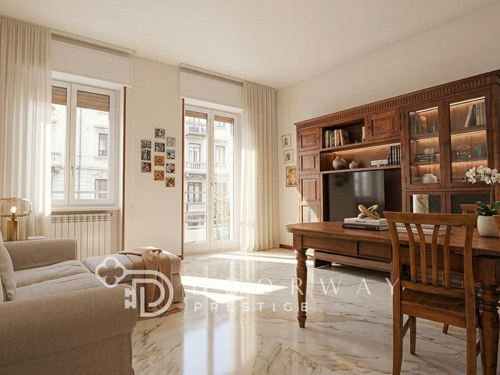Appartamento quadrilocale in vendita in Corso Genova, Milano