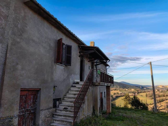Casa quadrilocale in vendita in Amelia